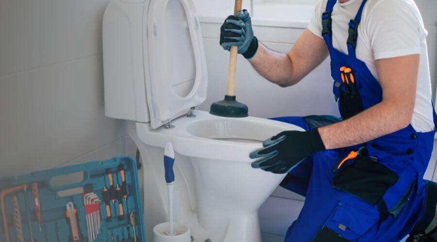 Local annual plumbing maintenance in Iraan, TX